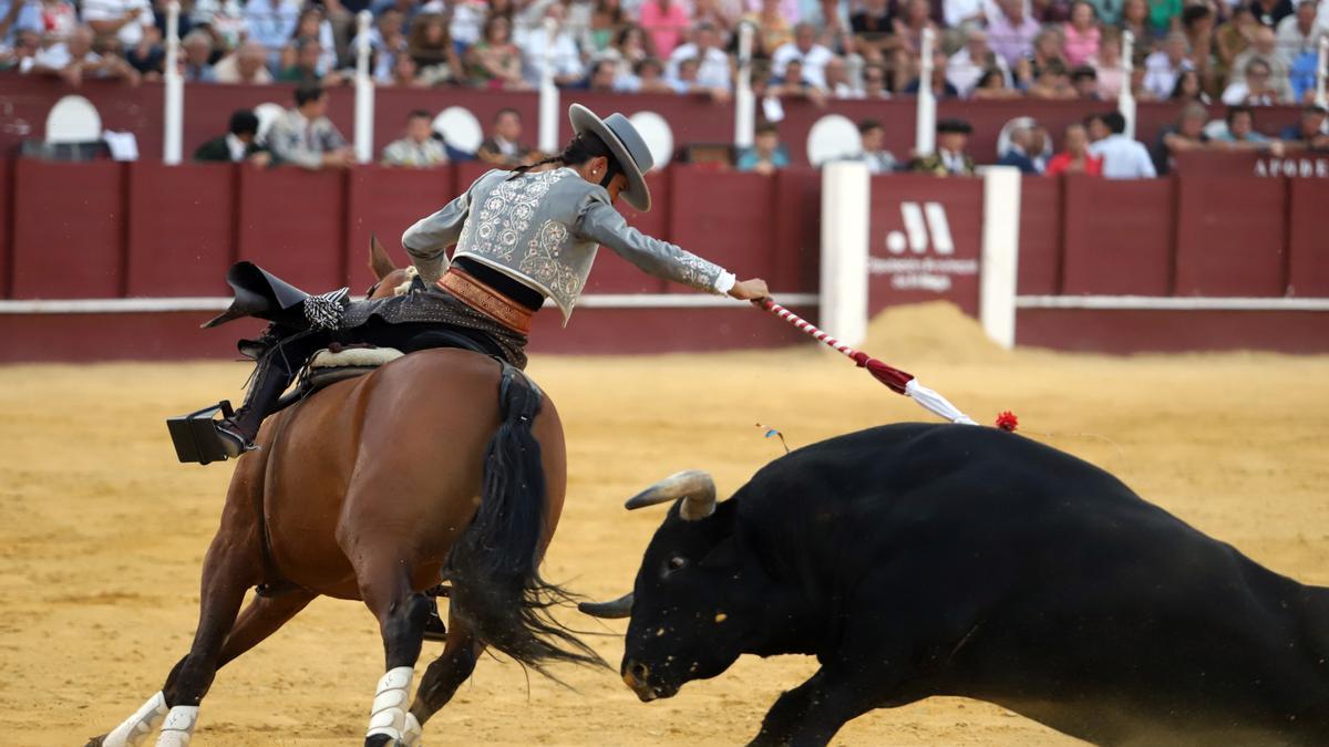 Rejones en la Feria de Málaga: Guillermo Hermoso y Ferrer Martín, doble Puerta Grande en Málaga