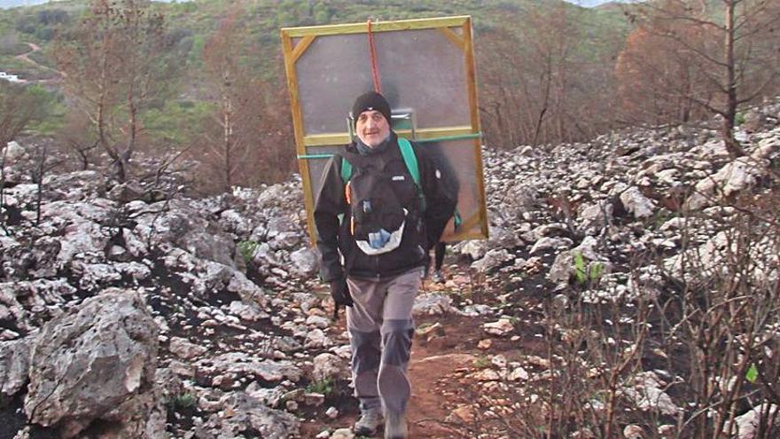 Un panel didáctico explica la magnífica vista panorámica de la cima de la Safor