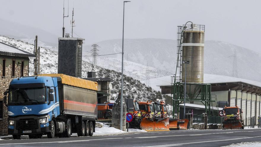 El PP, con los transportistas por el "bloqueo" del Huerna