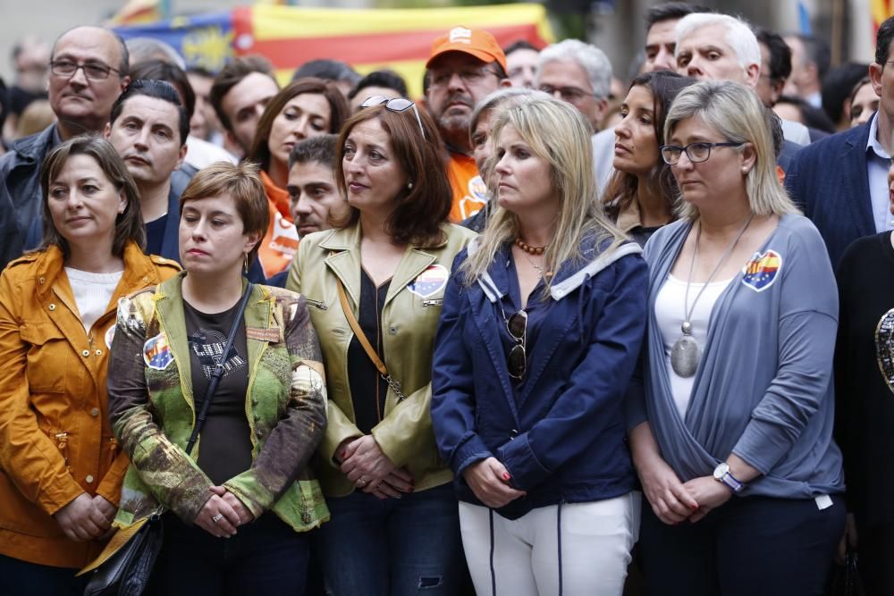 Concentración de Ciudadanos en defensa del Estatuto de Autonomía