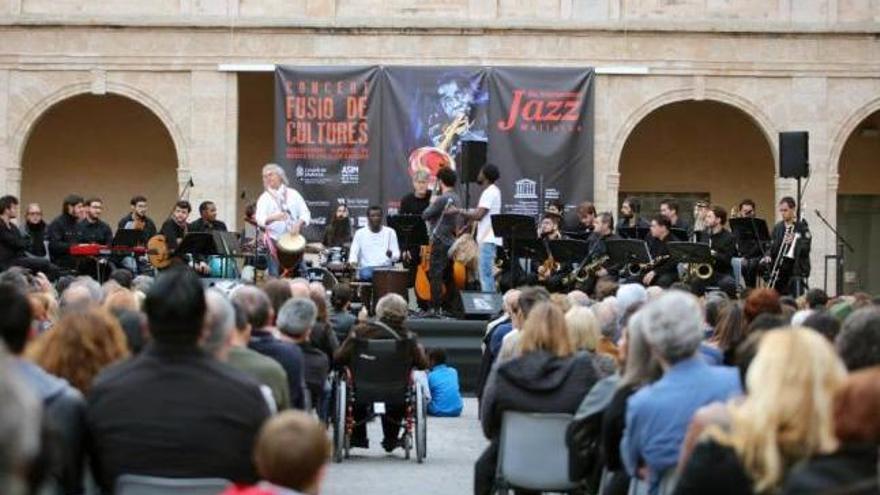 Una big band por el Día del Jazz