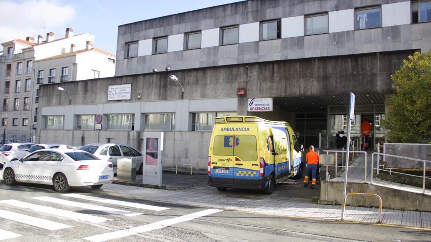 Alertan de esperas de hasta hora y media por una ambulancia en Lalín y en O Sisto