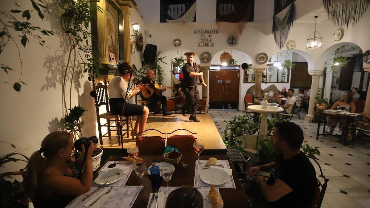 La magia del flamenco vuelve al tablao cordobés