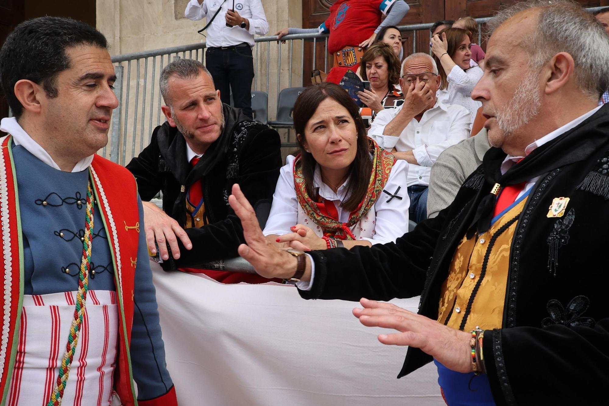 La mujer hace historia en la Entrada Mora de Alcoy