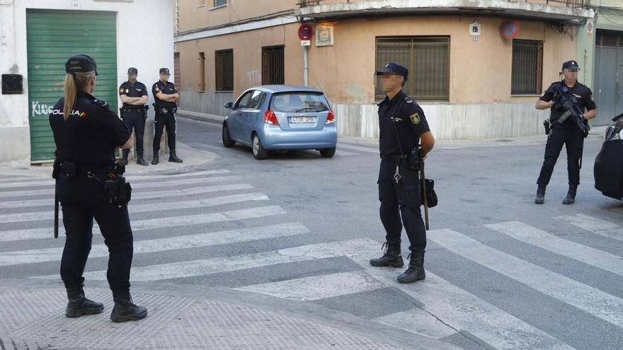 Una bronca familiar en Alzira acaba con un hombre muerto de varios disparos