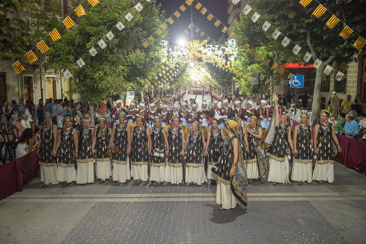 Así ha sido la Gran Entrada de las Fiestas de Moros y Cristianos en Xixona