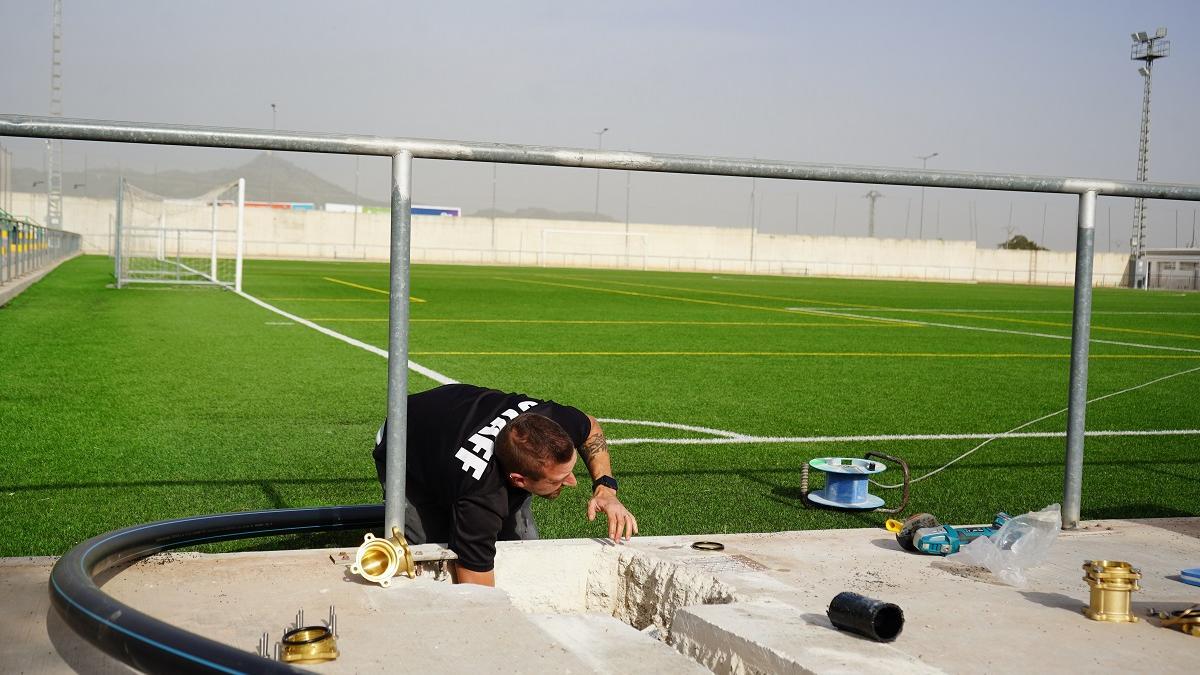 El Ayuntamiento de Xàtiva acomete reparaciones en la piscina cubierta y en el Paquito Coloma