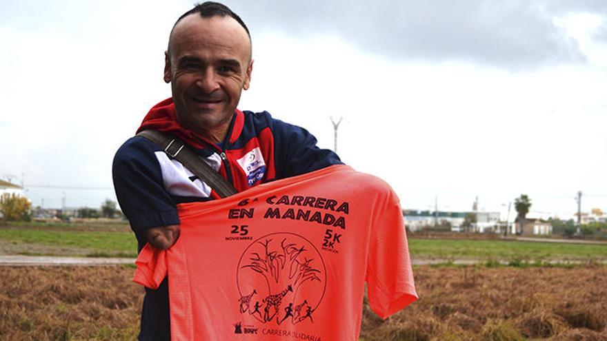 Ricardo Ten presenta la camiset de la Carrera en Manada BIOPARC Valencia