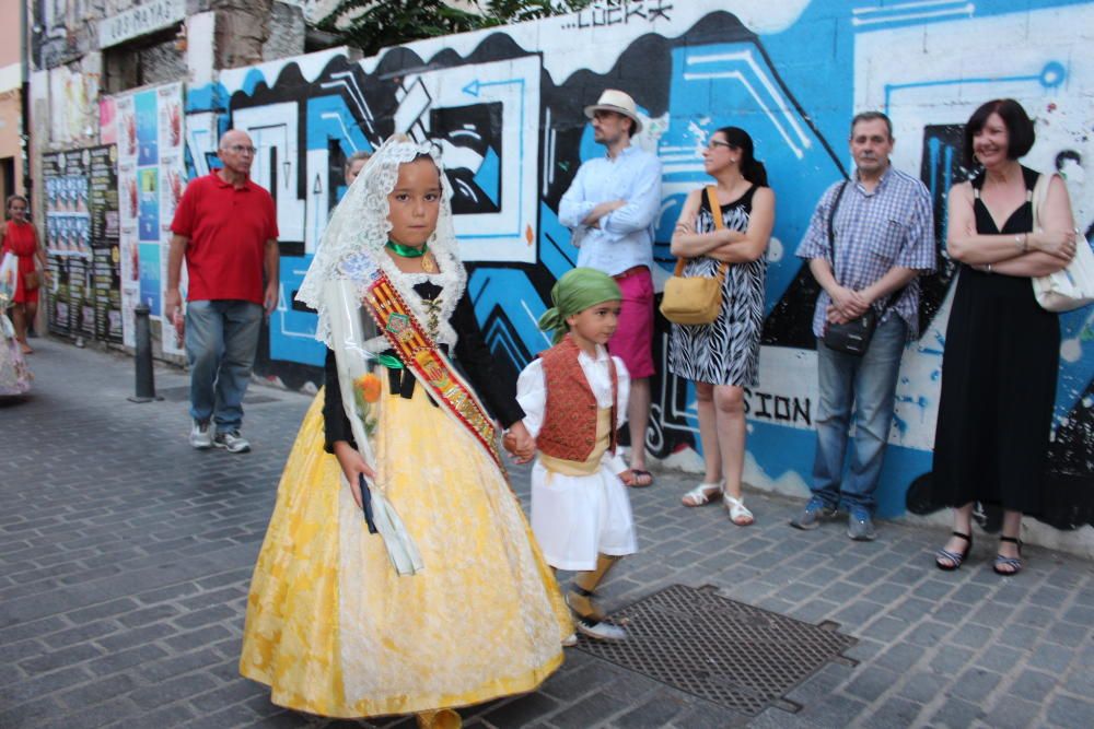 Procesión en el Barrio del Carmen y "cant de la carxofa"