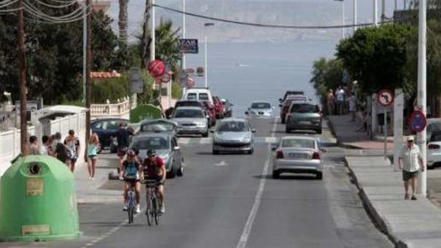 Santa Pola y Gran Alacant verán renovadas más de 200 farolas.