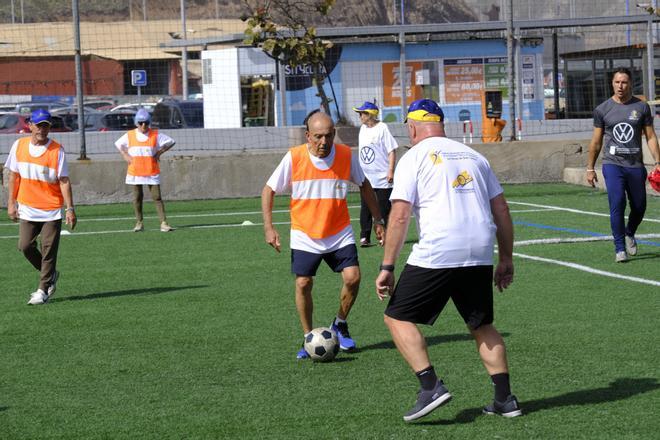 Reportaje de fútbol caminando