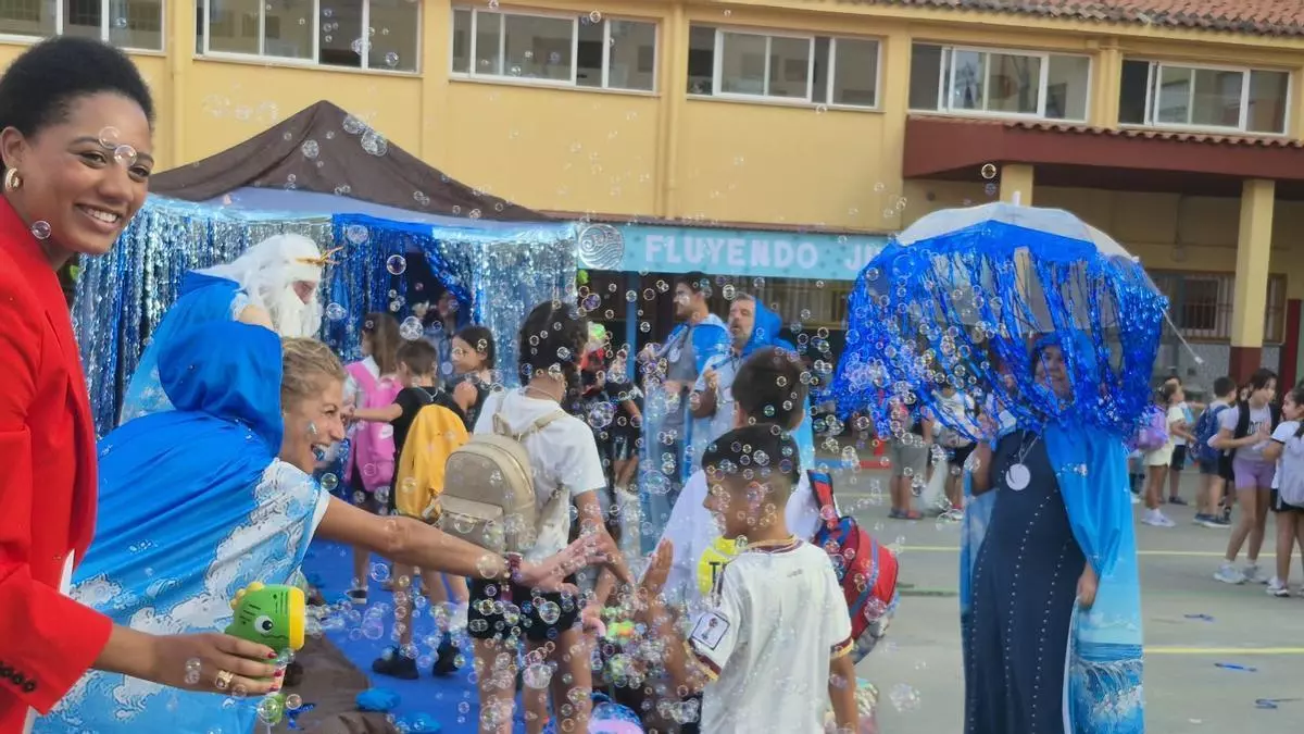 Vídeo | Arranca el curso escolar en Badajoz