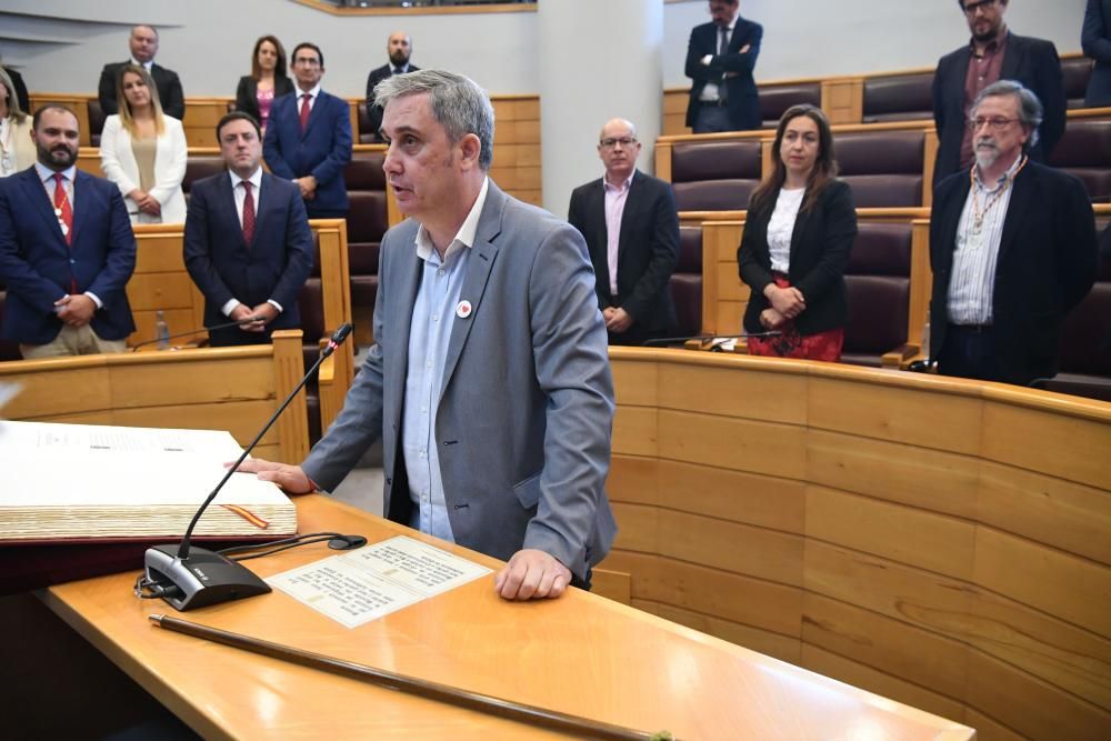 Fue elegido por 17 votos frente a los 14 otorgados a Rosa Gallego del PP. Ha anunciado un plan de lucha contra la despoblación rural en su investidura.