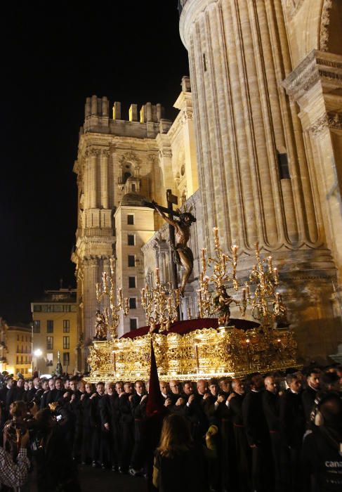 Estación de penitencia en la Catedral