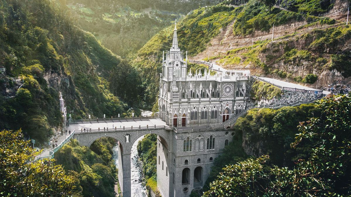 La basílica más bonita del mundo está en Colombia: un paseo por el Santuario de Las Lajas