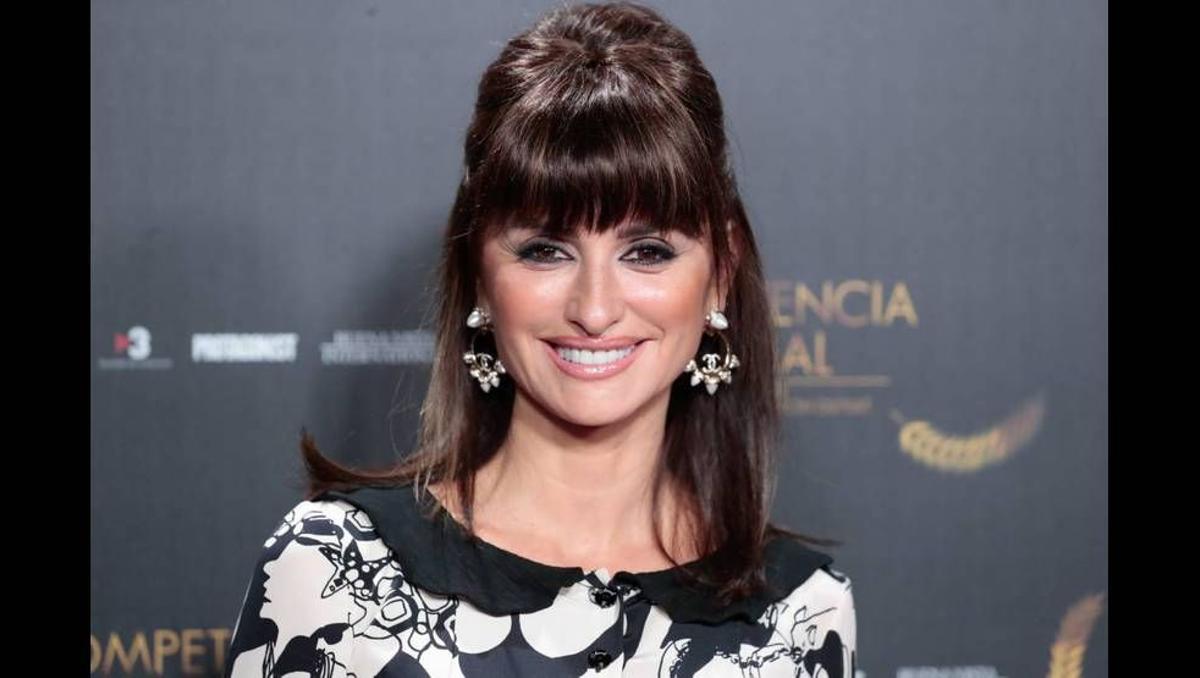 Penélope Cruz en el estreno de  Competencia Oficial