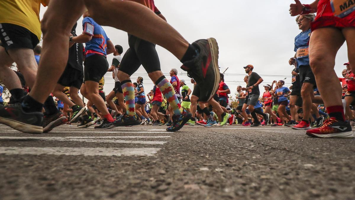 Corredores en el Medio Maratón Valencia Trinidad Alfonso Zurich 2022