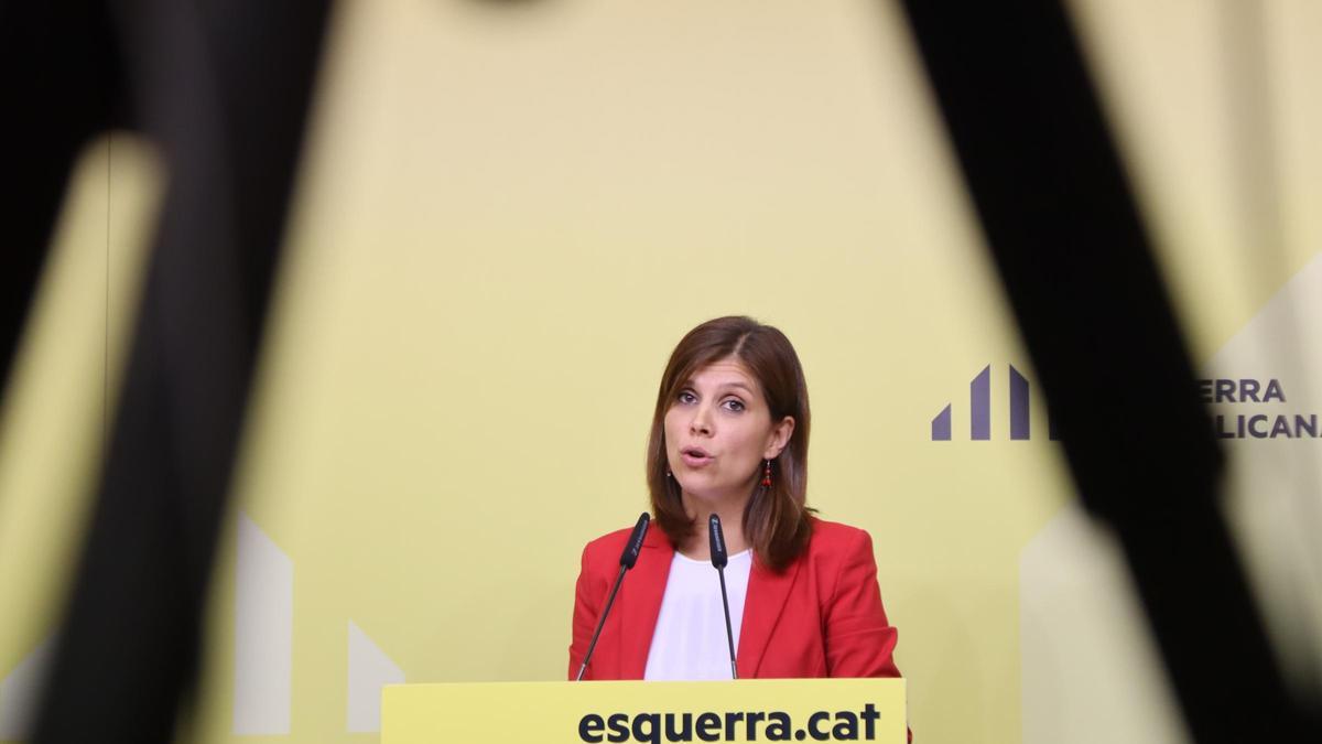 La secretaria general adjunta de ERC, Marta Vilalta, este lunes en rueda de prensa.