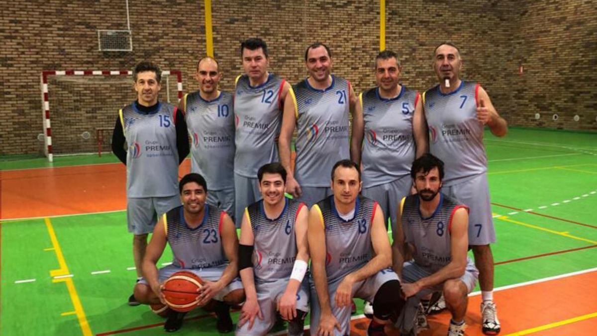 Un equipo de baloncesto de Vigo en Xogo.