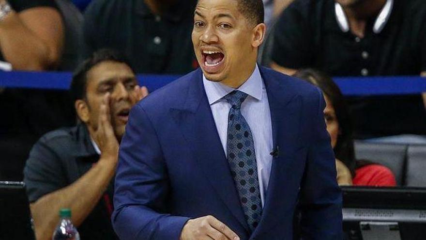 Tyron Lue acuerda extensión de contrato con Cavaliers por cinco años