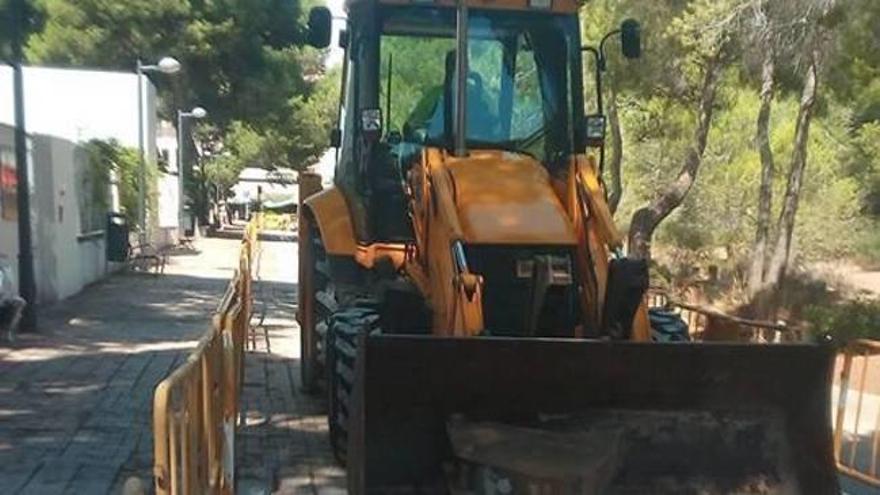 Obras de mejora en el Arbre  del Gos y en el colegio del Saler