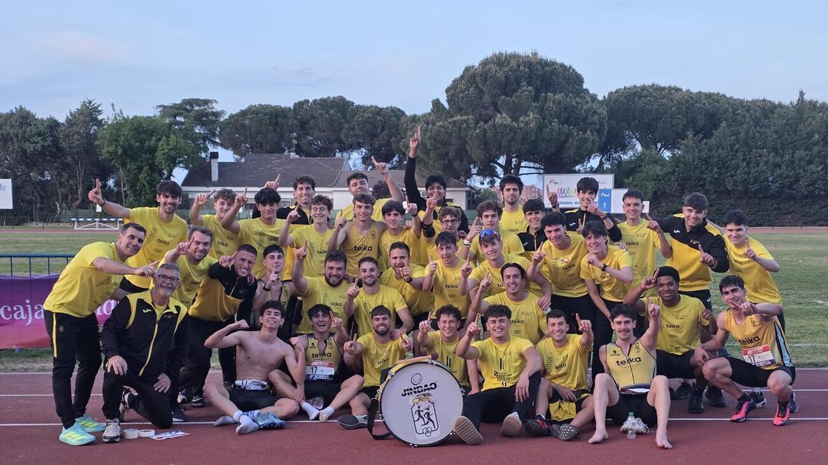 El equipo masculino del CA Safor Teika de Gandia, vencedor en la primera jornada del Nacional de Clubes en 1ª División Nacional