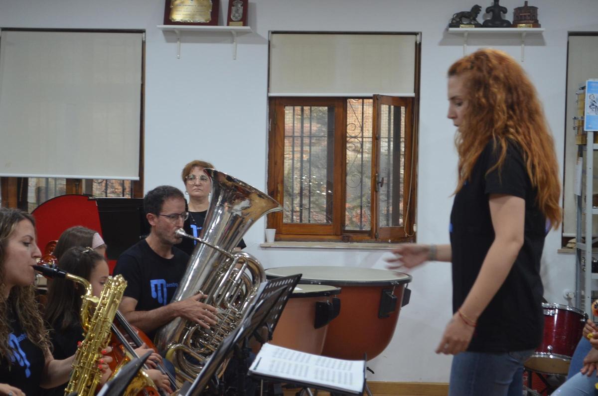 GALERÍA | La Banda Maestro Lupi despide el curso