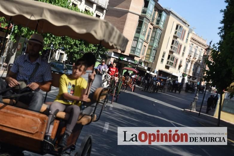 Ruta a caballo desde la ciudad al corazón de la hu