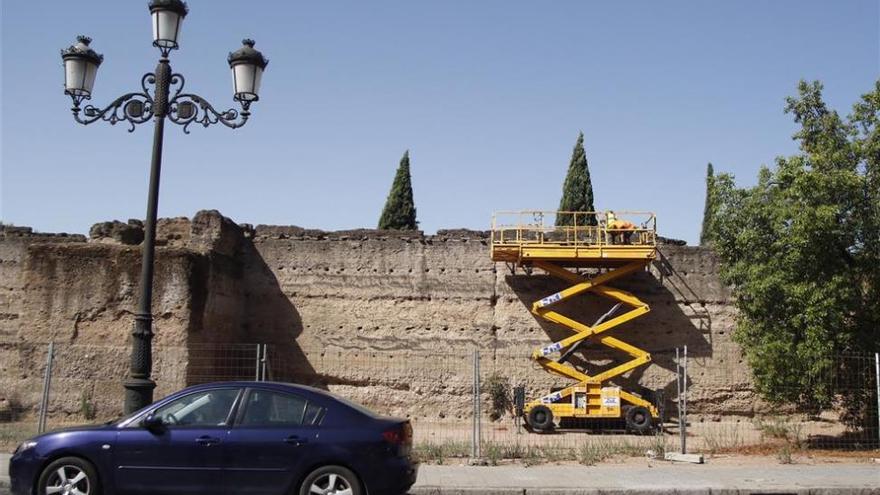 Urbanismo inicia la restauración de la muralla del Marrubial