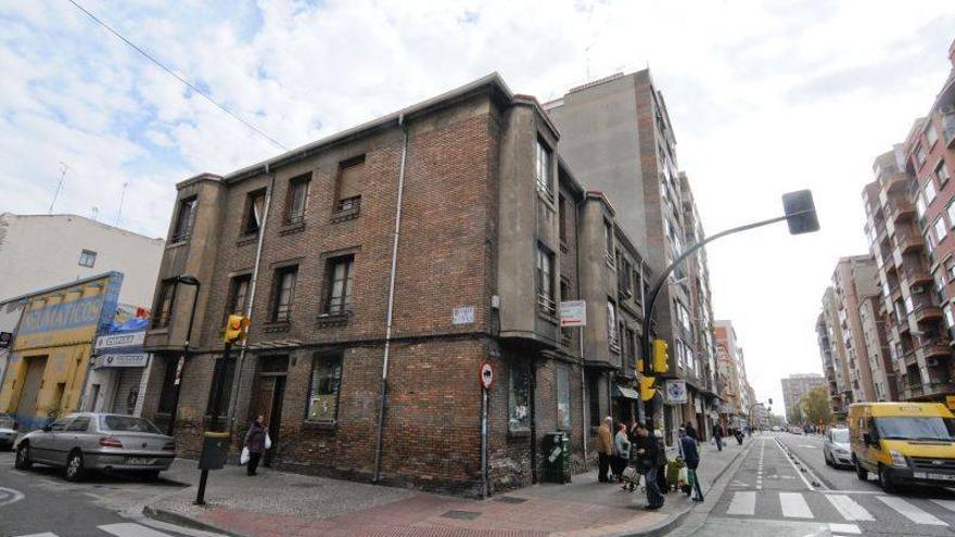 Un edificio ocupado en la calle Minas causa molestias vecinales