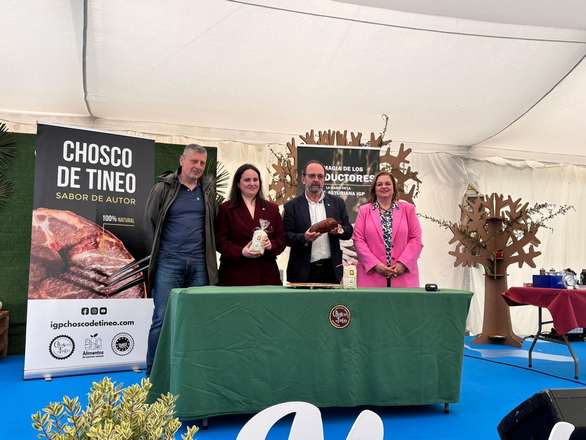 José Ramón Feito, Elena Gómez, Cuco Suárez y Montse Fernández.