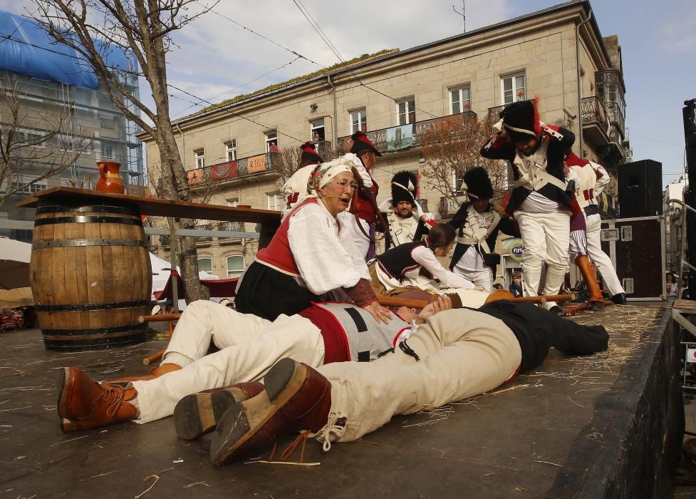 La representación de la expulsión de las tropas invasoras francesas congrega en el casco histórico a miles de personas para disfrutar del broche de oro a un fin de semana de fiesta.