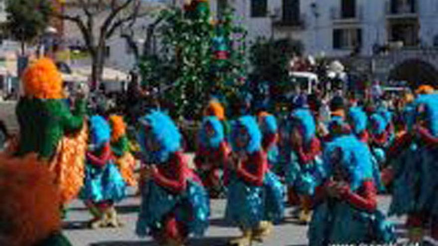 Rua assolellada de Carnestoltes