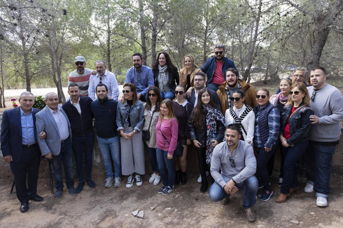 El PSPV de València conmemora el día de Todos los Santos en el Paredón de Paterna