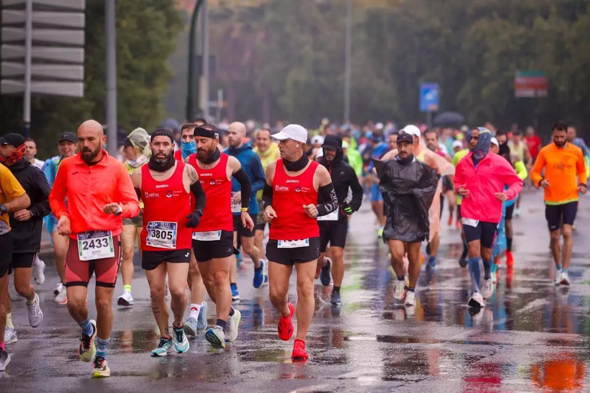 Un grupo de corredores, en la pasada edición de la Media Maratón de Córdoba.