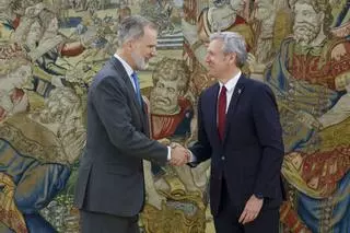 El Rey Felipe VI recibe al presidente de la Xunta, Alfonso Rueda, en Zarzuela