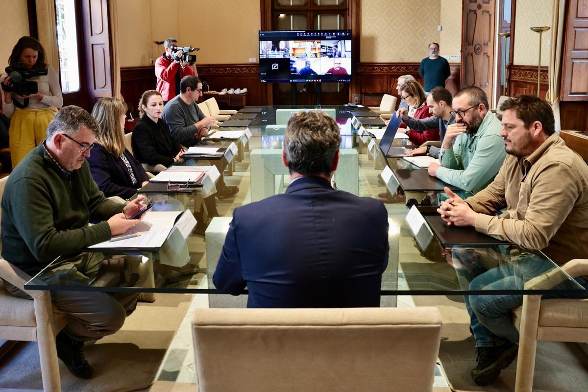 Un momento de la reunión de este miércoles