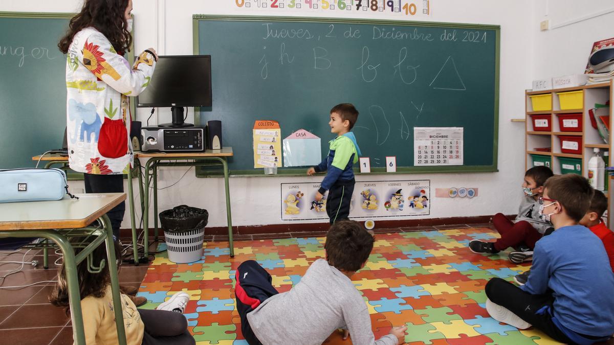 Un colegio de la provincia de Cáceres, abierto con solo seis alumnos.