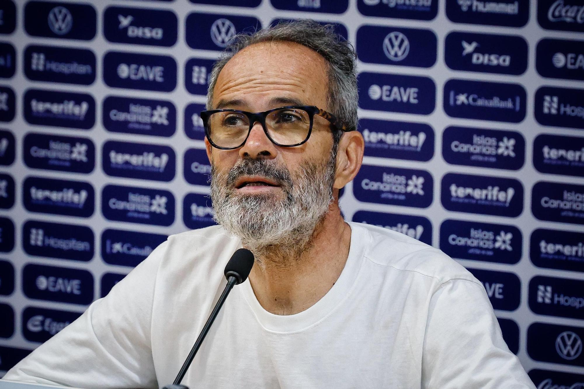 CD Tenerife-Real Oviedo, en imágenes