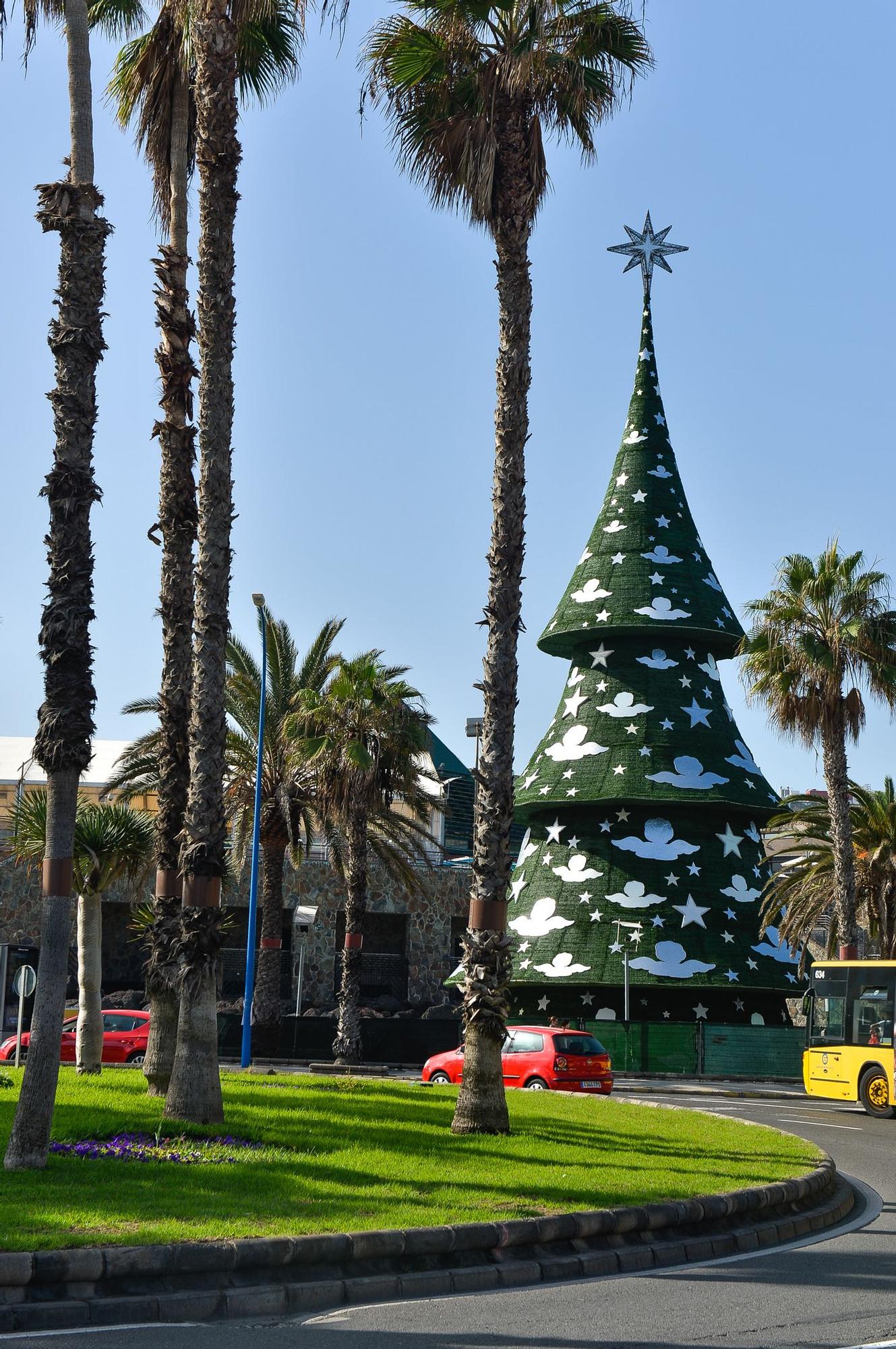 Árbol de Navidad en el CC Las Arenas