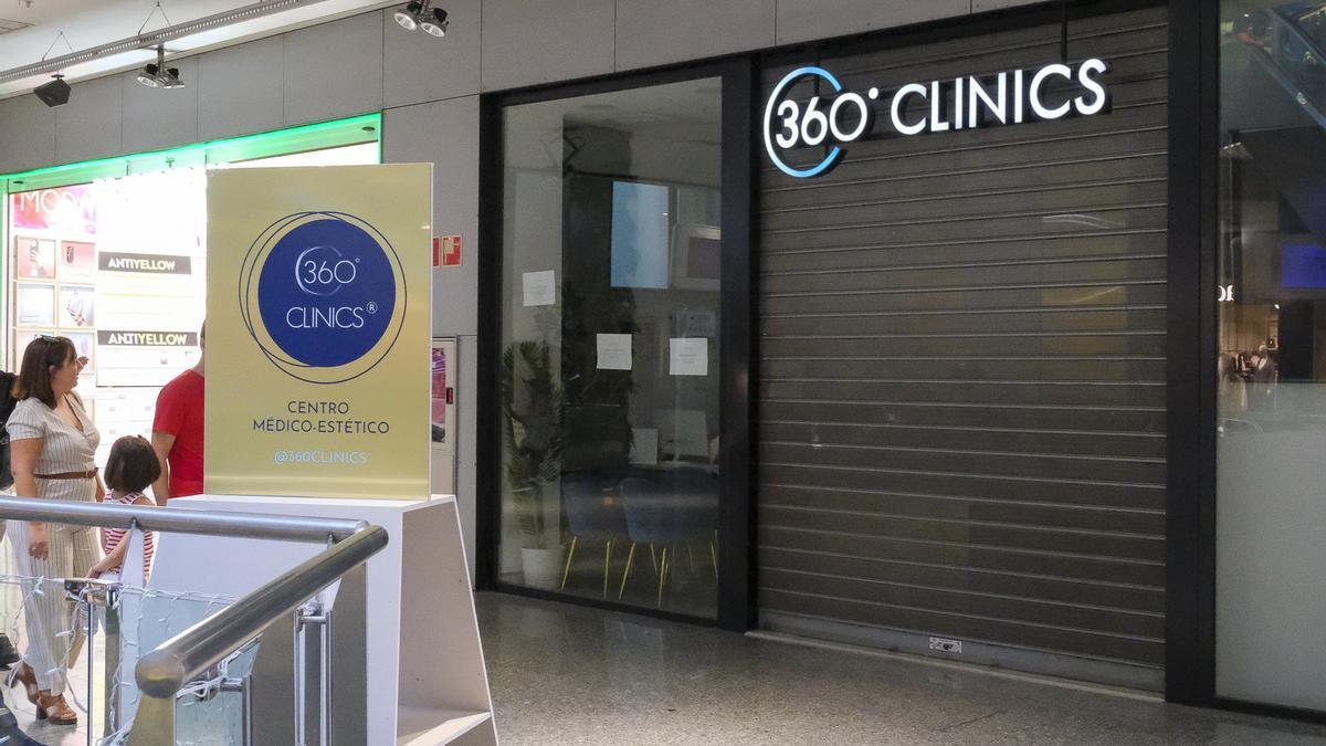 El centro de estética 360 Clinics, cerrado en el centro comercial de Siete Palmas.