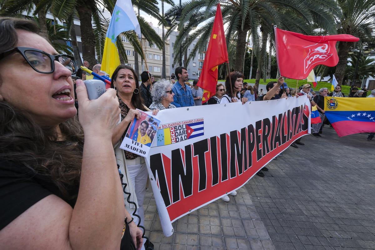 Concentración en apoyo al pueblo venezolano en Gran Canaria