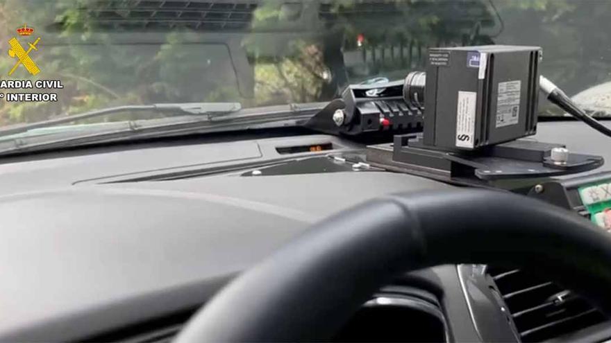 Da positivo en drogas al ser 'cazado' en Negreira a más de 180 km/h y tras adelantar en cambio de rasante