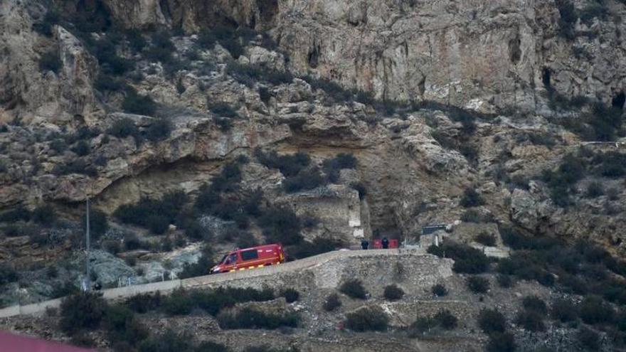 Bomberos de Murcia dirigiéndose al Castillo de Monteagudo.