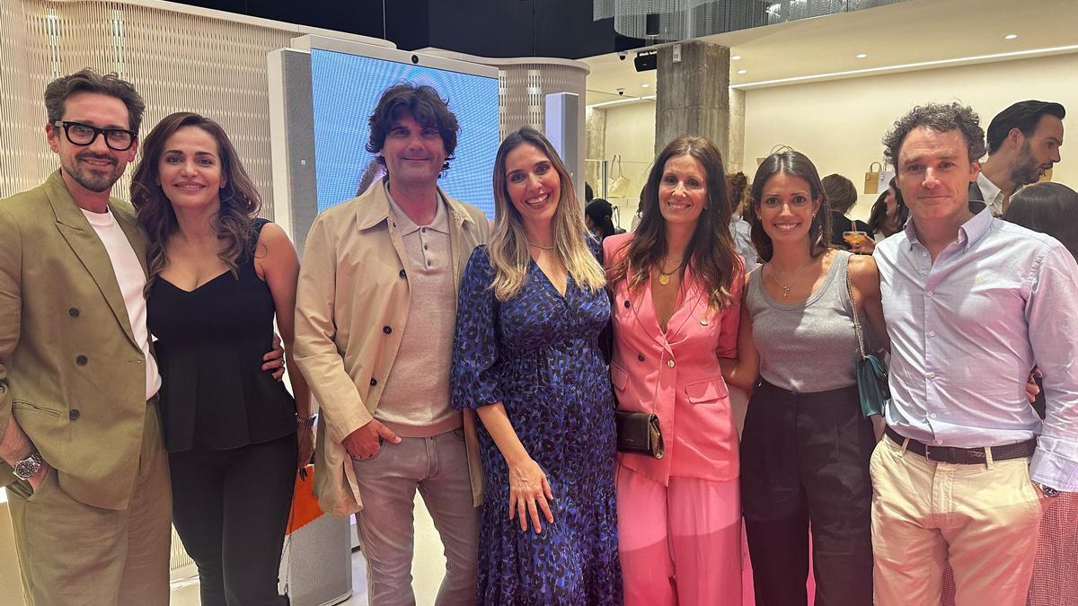 La marquesa Rocks: Tentaciones, conciertos, joyas y un vinito