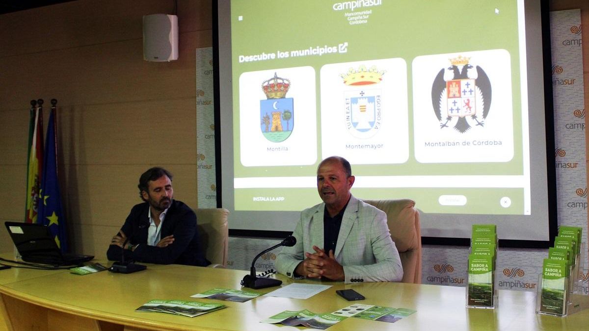 Javier Romero y Miguel Ruz, en la presentación de la aplicación móvil.
