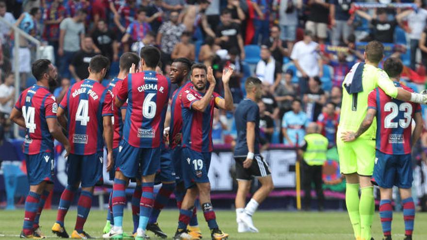 El Levante UD extiende su crecimiento social.