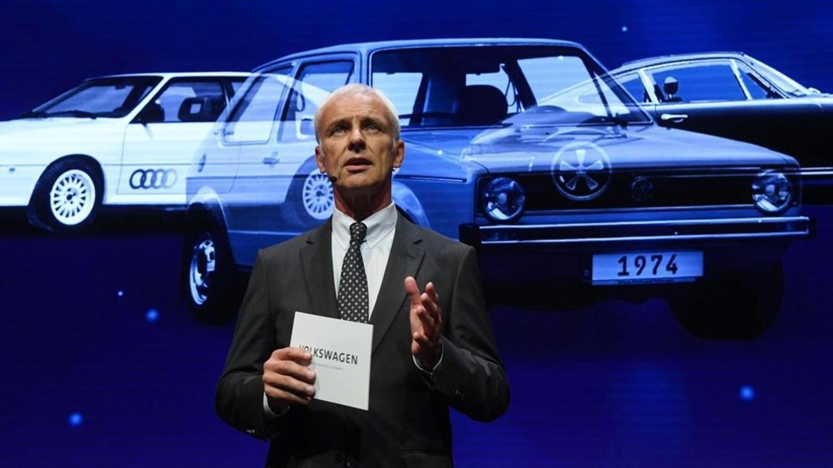 El presidente de Volkswagen, Matthias Müller, en un acto durante el Salón del Automóvil de París.