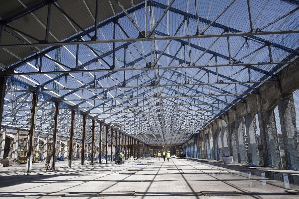 La Fàbrica Nova a p`rincipis de l'any passat, sense teules a la coberta