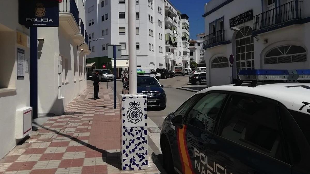 Una imagen de la comisaría de la Policía Nacional de Estepona.